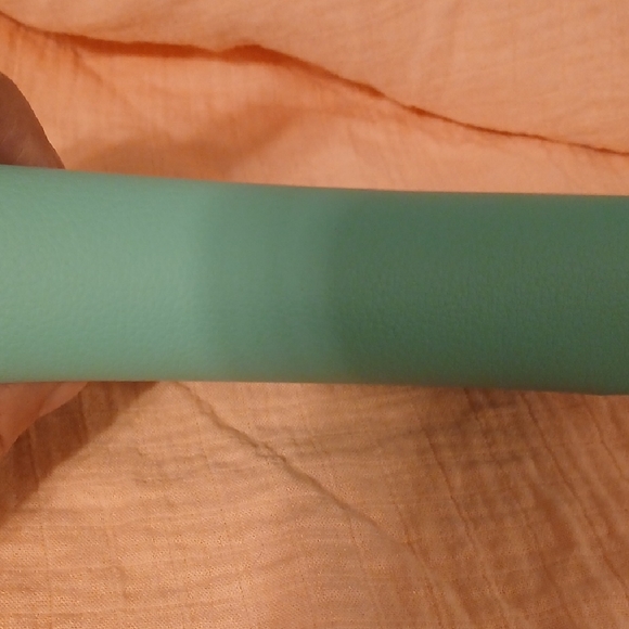 Tiffany & Co. Aqua Women's Eye Glass Case - Picture 8 of 8